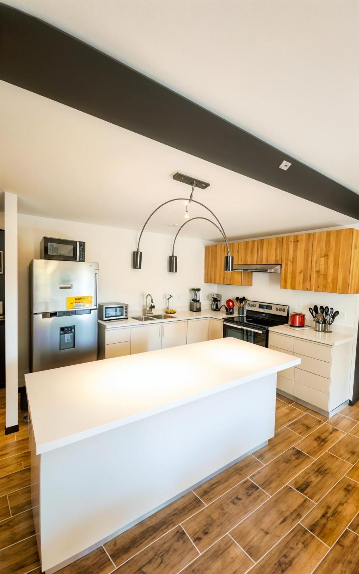 Entire Beautiful Condo With Rooftop Pool And Gym San Salvador Exterior foto